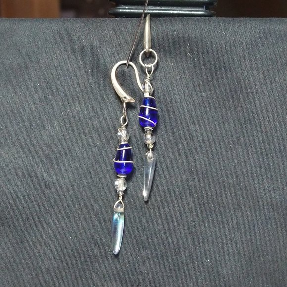 CCLHMHLLC Wired Jewellery Designs - Picture 3 of 4